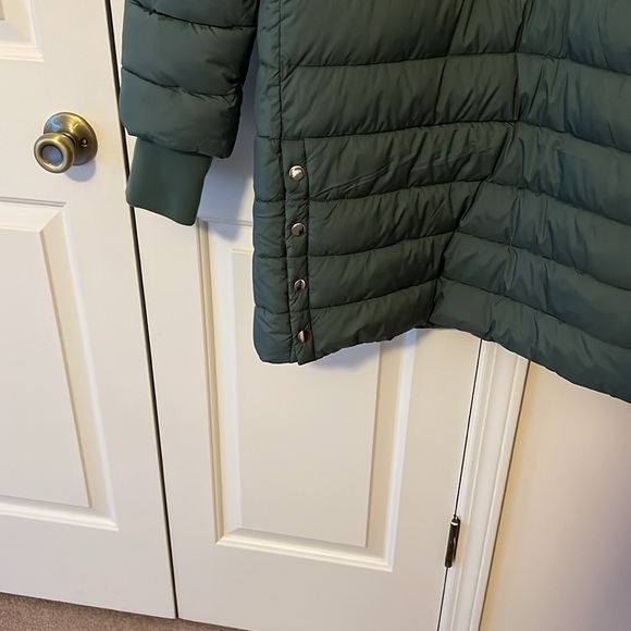 NWOT susan Graver long hooded puffer size M - Picture 6 of 7